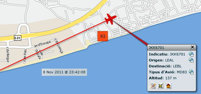 Avi� aproximant-se a l'aeroport de Barcelona-El Prat per aterrar a la tercera pista, en configuraci� est, sobrevolant Gav� Mar dins de l'horari nocturn i amb un elevad�ssim impacte ac�stic (8 Novembre 2011 - 23:42h)